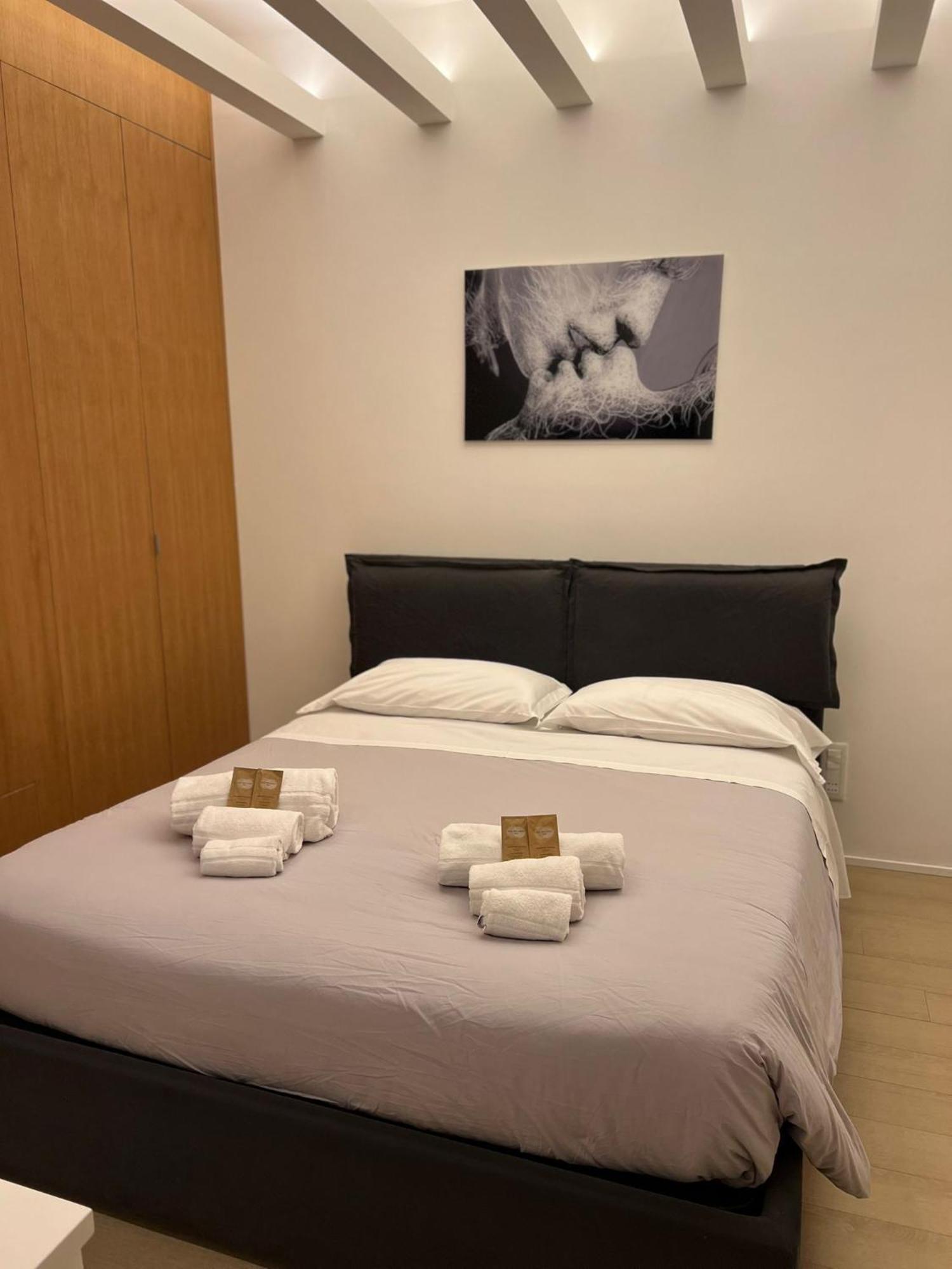 Lux Apartment In Historical Center Of Palermo Exterior photo